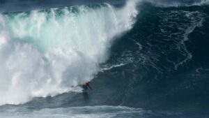 MN program apoya al Campeonato de España de Olas Grandes