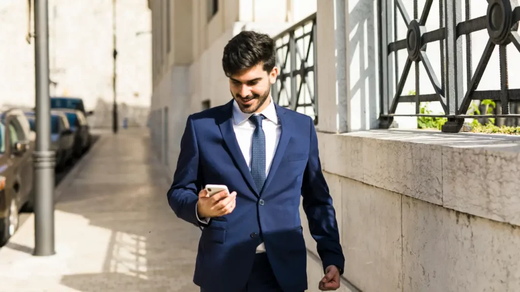 Un software de registro horario con geolocalización permite validar dónde se encuentra el trabajador en el momento de fichar