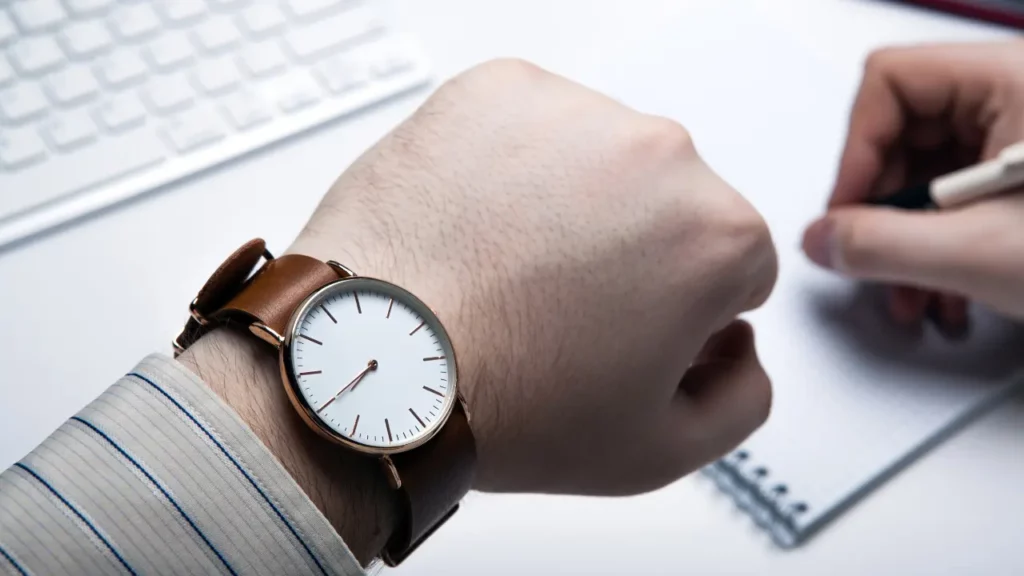 Usar un software de registro horario gratis permite a las empresas cumplir con la ley