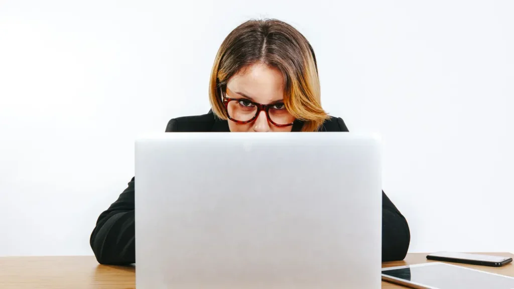 Evitar el acceso indebido a datos de clientes es crítico para los negocios
