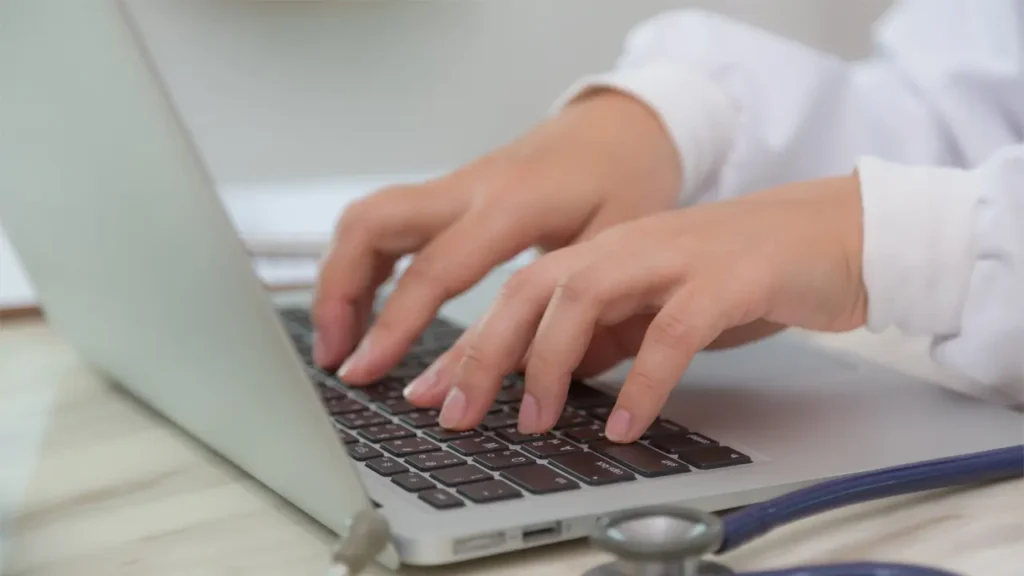 Las plantillas de justificantes médicos deben permitir comprobar en qué momento se produjo la cita