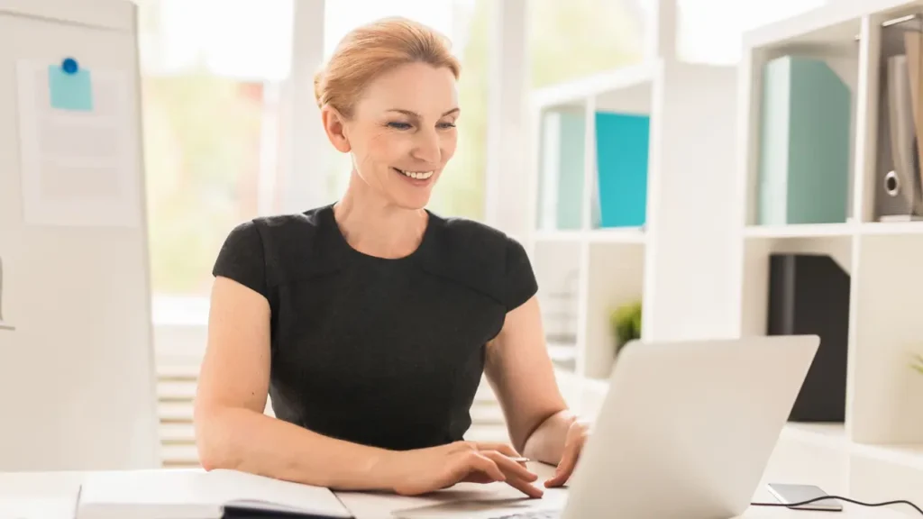 Con un programa de intercambio de facturas electrónicas las empresas y los profesionales podrán cumplir sus obligaciones de facturación B2B